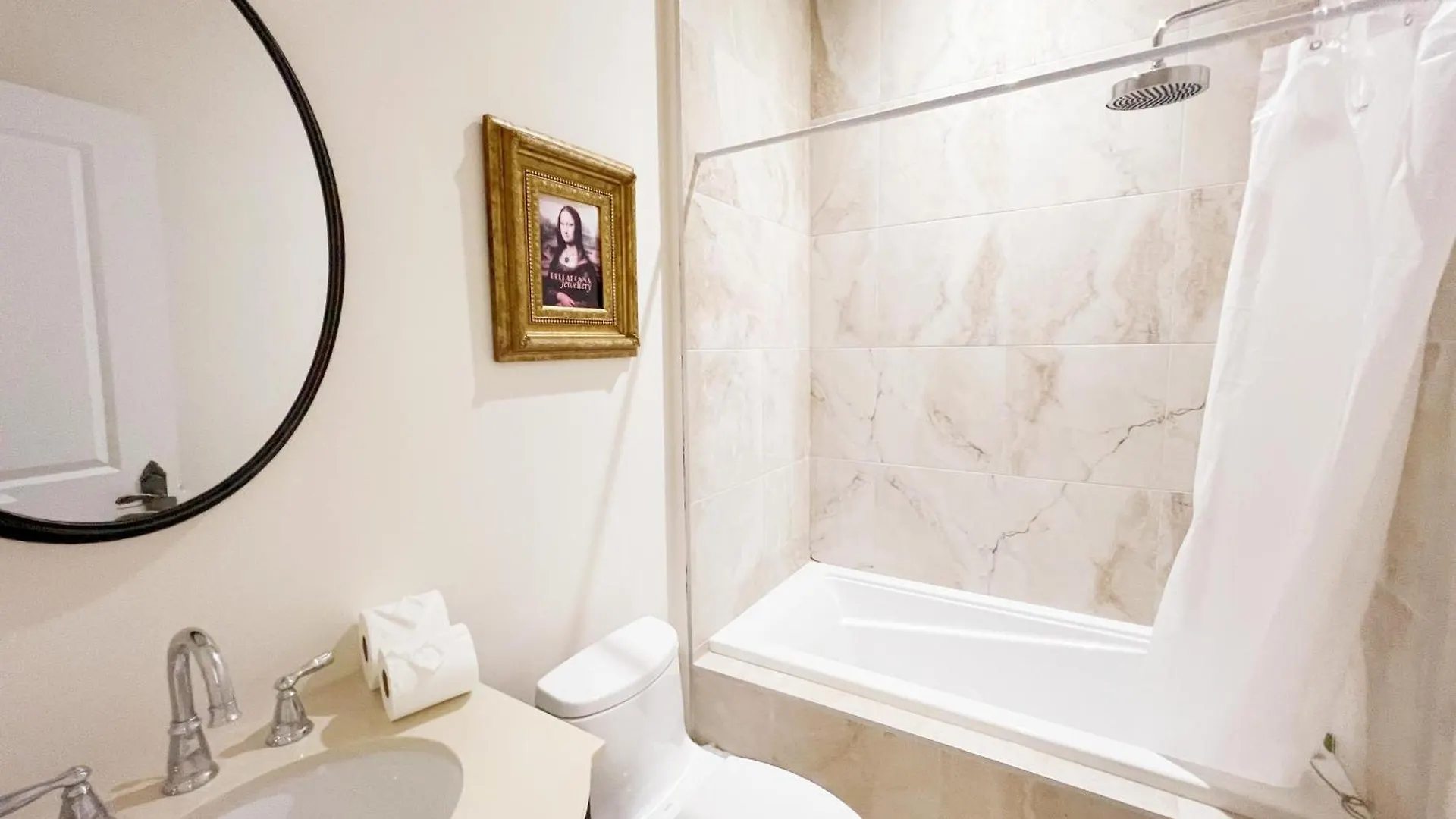 بيت ضيافة فندق Beautiful House Near North York Center تورونتو كندا